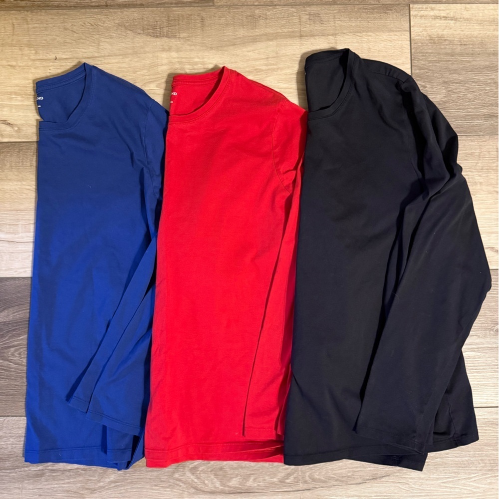 Lands' End Relaxed Fit Tees - Bold Red, Classic Blue, Sleek Black. Set of three - Picture 8 of 9